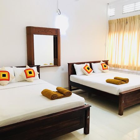 Lake City Resort Anurâdhapura Extérieur photo